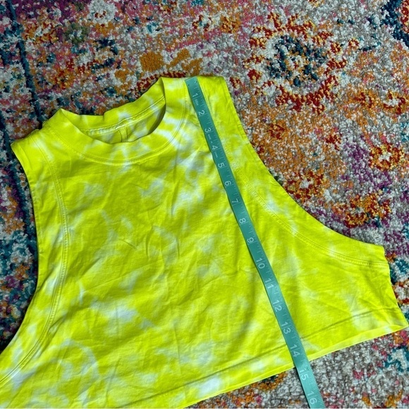 Lululemon All Yours Cropped Cotton Tank 
Marmoleado / Highlight‎ Yellow size 8 - Picture 11 of 11